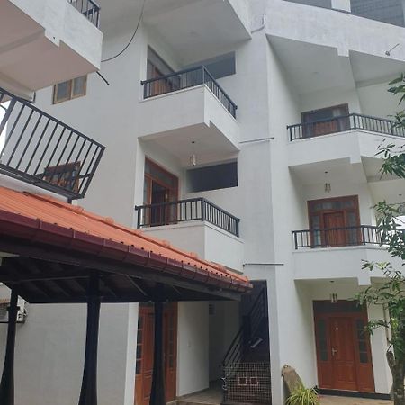 Ravi Place Unawatuna Exterior photo