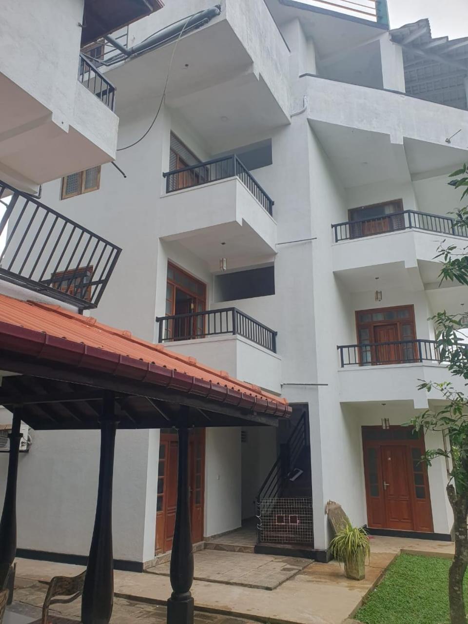 Ravi Place Unawatuna Exterior photo